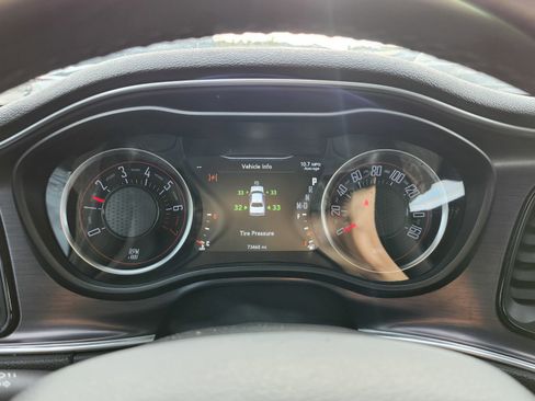 Used 2018 Dodge Challenger SXT image 25