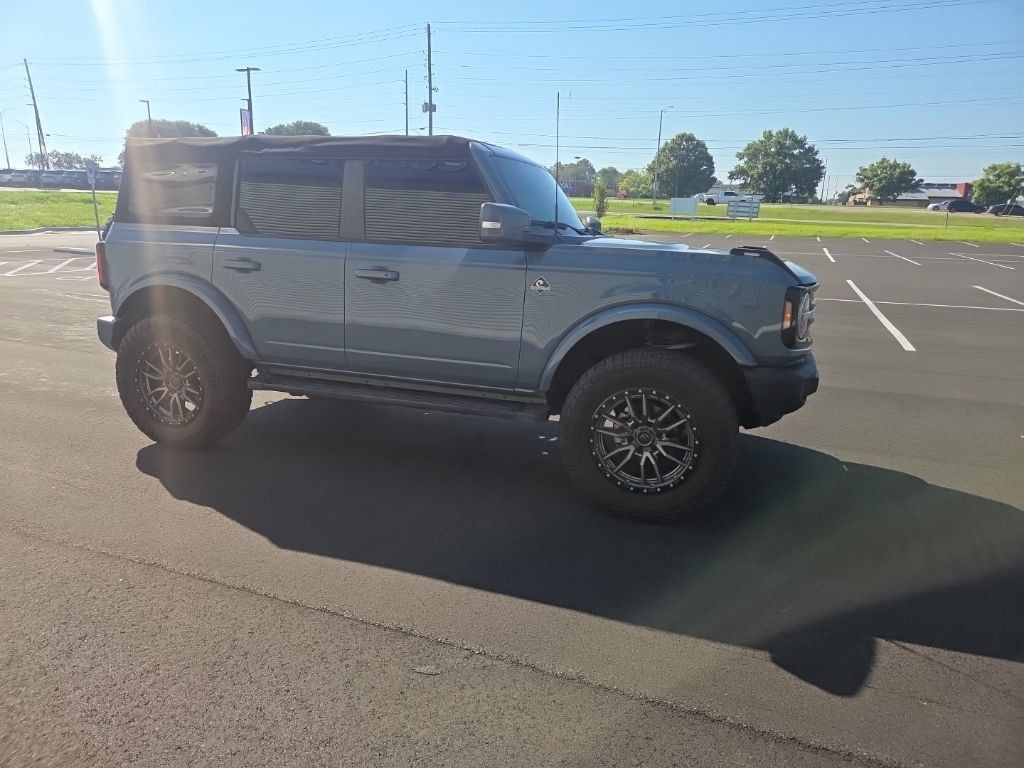 Used 2023 Ford Bronco Outer Banks AWD/4WD image 17
