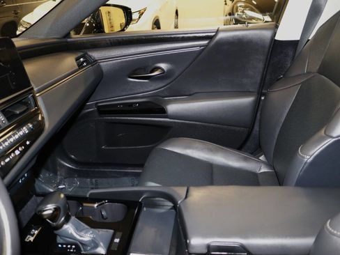 Used 2023 Lexus ES 350 w/ Premium Package image 68
