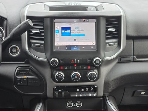 Used 2024 RAM 2500 Big Horn w/ Heated Seats & Wheel Group image 32