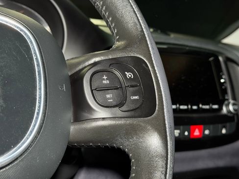 Used 2017 FIAT 500L Trekking w/ Dual-Pane Sunroof Package FWD image 45