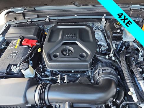 Used 2024 Jeep Wrangler Willys image 13