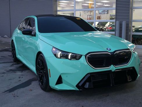 Used 2026 BMW M5 w/ Carbon Package AWD/4WD image 31