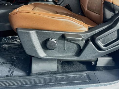 Used 2024 Ford Bronco Heritage Edition AWD/4WD image 21
