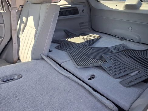 Used 2005 Jeep Grand Cherokee Laredo AWD/4WD image 12