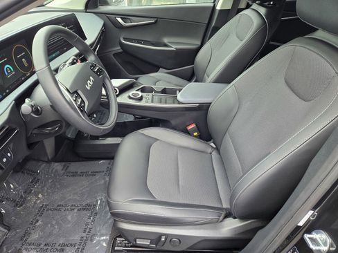 Certified 2023 Kia EV6 Light image 14