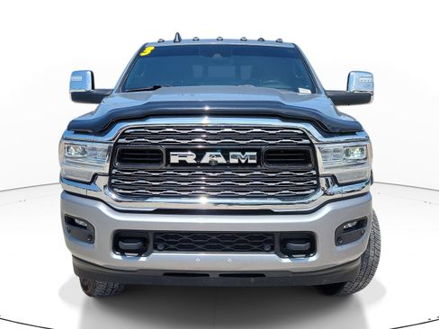 Used 2023 RAM 3500 Limited AWD/4WD image 2