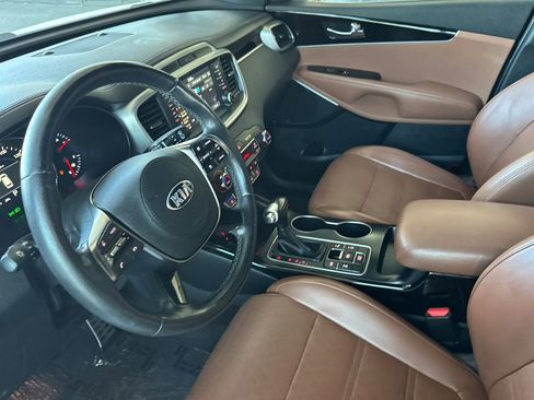 Used 2019 Kia Sorento SX AWD/4WD image 10