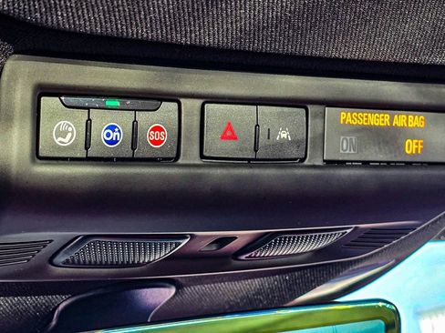 Used 2024 Chevrolet Corvette Stingray Preferred Conv image 38