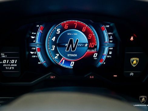 Used 2018 Lamborghini Aventador S image 64