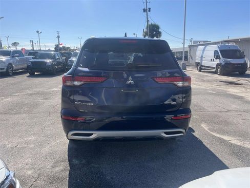 Used 2024 Mitsubishi Outlander SEL image 5