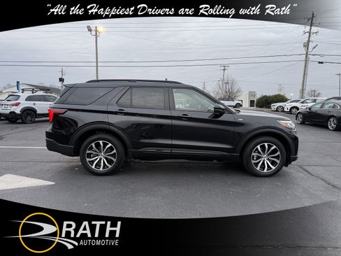 Used 2025 Ford Explorer ST-Line image 10