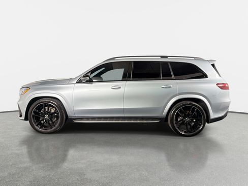 Used 2025 Mercedes-Benz GLS 580 4MATIC image 6