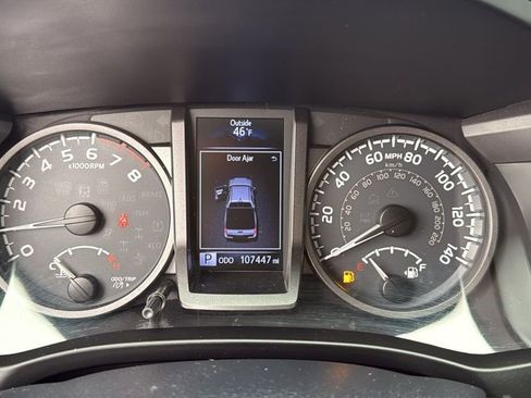 Used 2019 Toyota Tacoma TRD Off-Road image 24