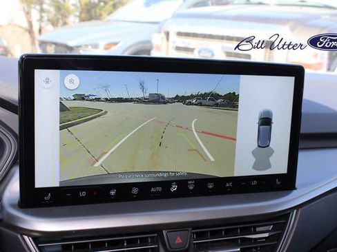 New 2025 Ford Escape SE image 14