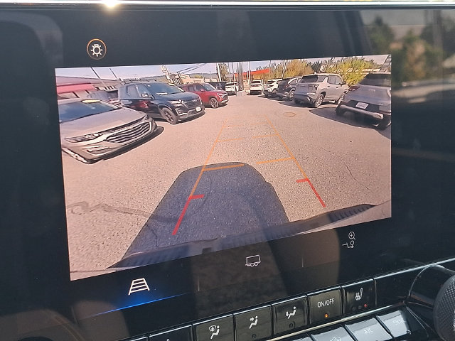 Used 2023 Chevrolet Colorado ZR2 AWD/4WD image 18
