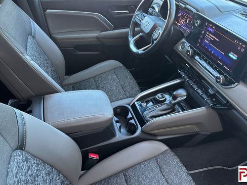 Certified 2023 Chevrolet Colorado ZR2 AWD/4WD image 17