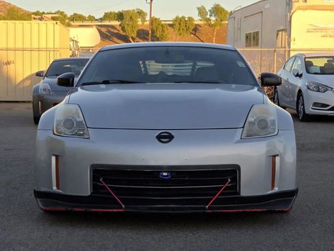 Used 2008 Nissan 350Z Touring image 2