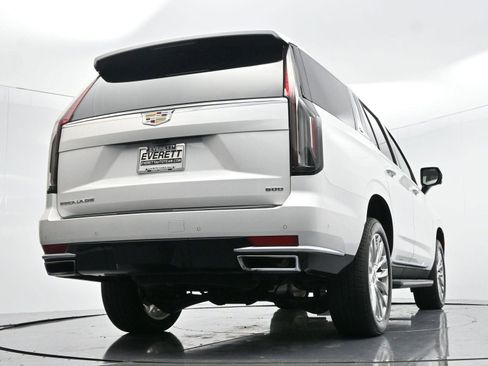 Certified 2024 Cadillac Escalade Premium Luxury w/ LPO, Floor Liner Package image 58