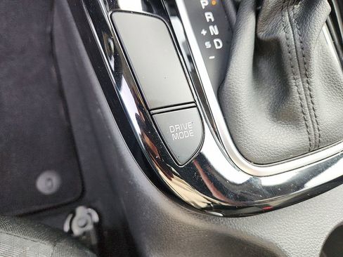 Certified 2025 Kia Soul S image 23