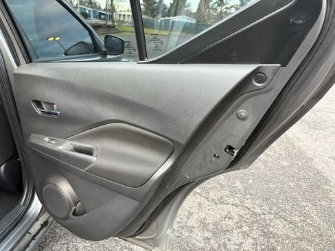 Used 2021 Nissan Kicks SV image 21