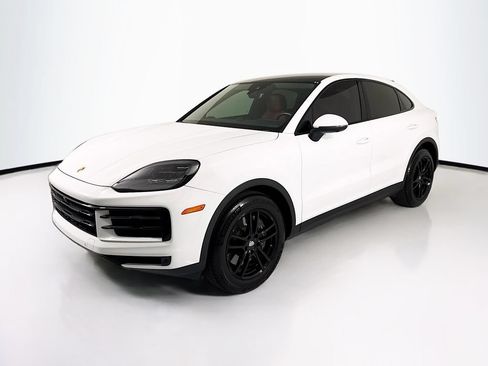 Used 2024 Porsche Cayenne Coupe AWD/4WD image 1