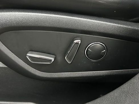 Used 2016 Lincoln MKX Select w/ Select Plus Package image 10