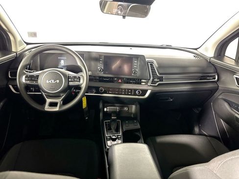 Used 2023 Kia Sportage LX AWD/4WD image 12