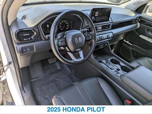 Certified 2025 Honda Pilot EX-L image 14