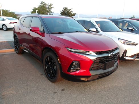Used 2022 Chevrolet Blazer RS w/ Enhanced Convenience Package AWD/4WD image 2