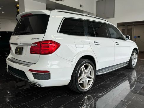 Used 2015 Mercedes-Benz GL 550 4MATIC image 6