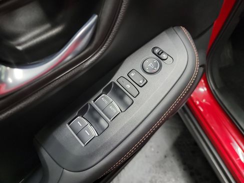 Certified 2025 Honda HR-V Sport image 14