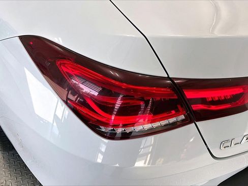 Used 2023 Mercedes-Benz CLA 250 4MATIC image 31