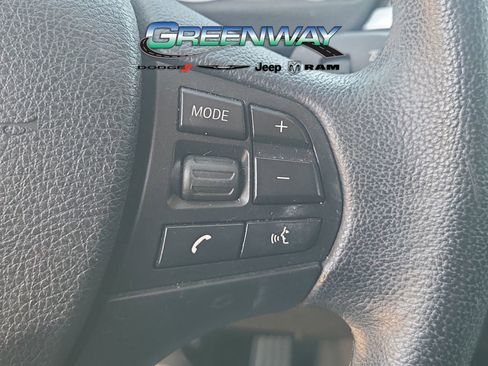 Used 2016 BMW 320i Sedan image 24