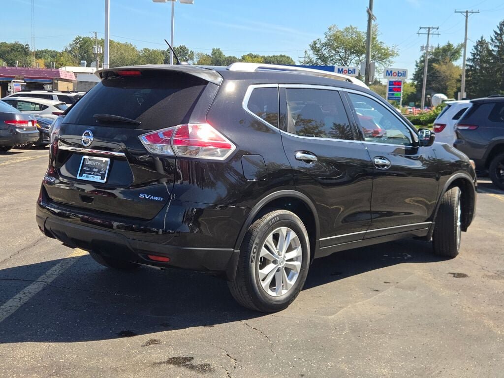 Used 2015 Nissan Rogue SV AWD/4WD image 8