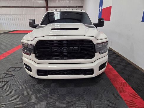 Used 2024 RAM 3500 Limited image 17