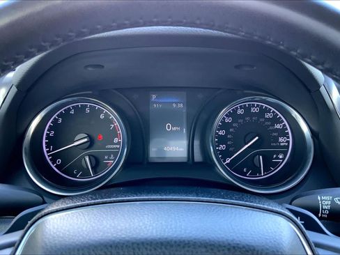 Used 2019 Toyota Camry SE FWD image 24