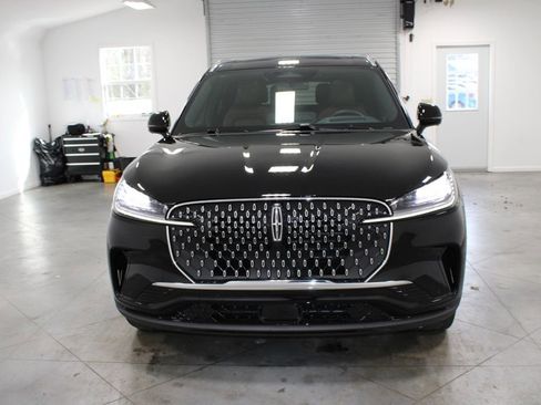 New 2026 Lincoln Aviator Reserve image 2