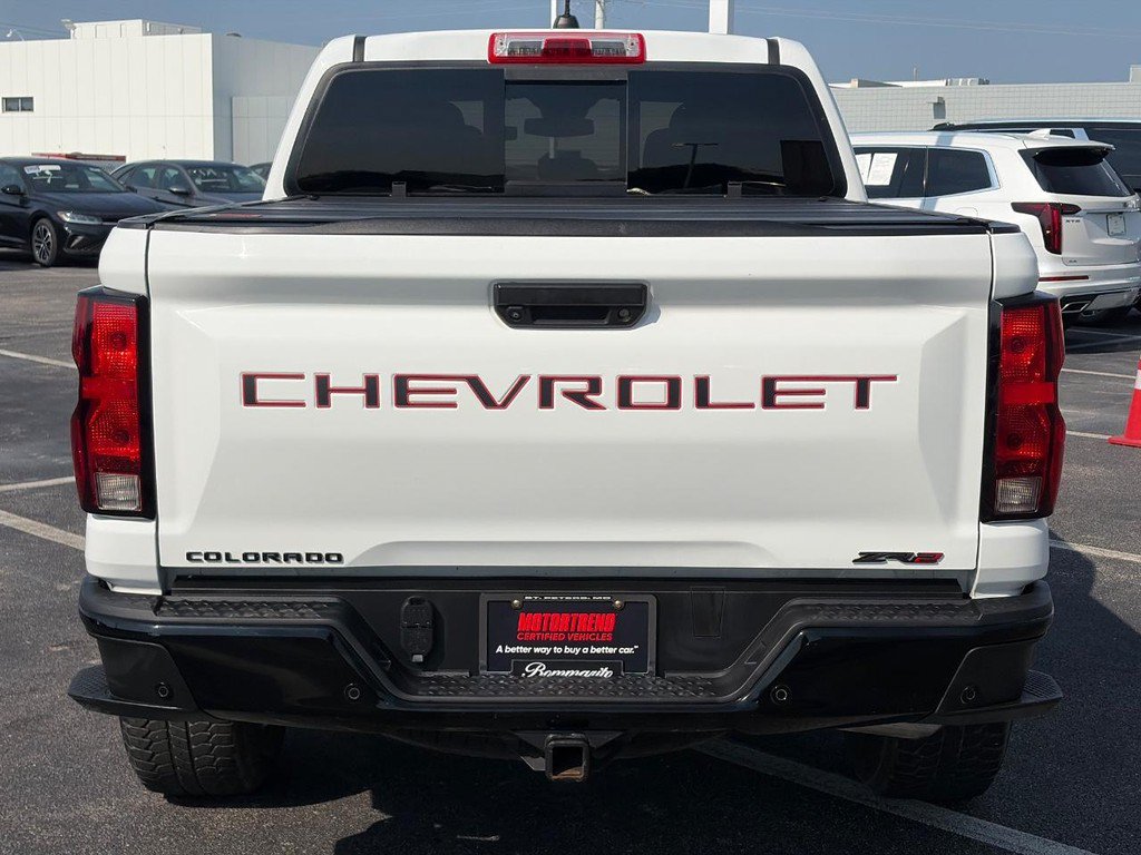 Used 2023 Chevrolet Colorado Trail Boss w/ LPO, Dark Essentials Package AWD/4WD image 6