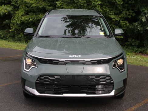 New 2026 Kia Niro Wind FWD image 2