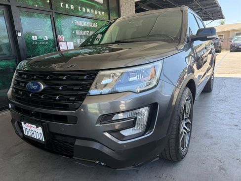 Used 2016 Ford Explorer Sport w/ Equipment Group 401A AWD/4WD image 3