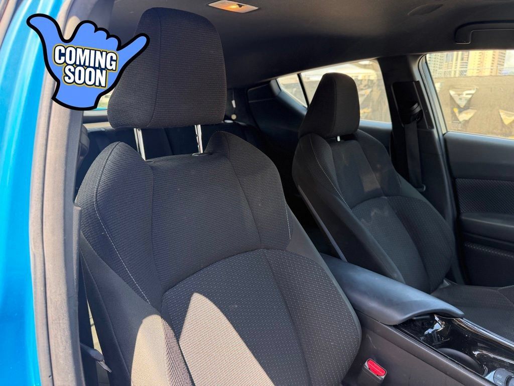 Used 2019 Toyota C-HR FWD image 14