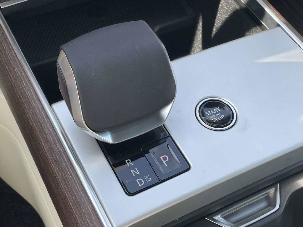 New 2026 Land Rover Range Rover SE AWD/4WD image 24