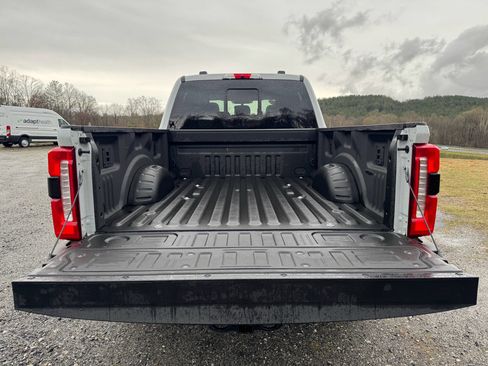 Used 2025 Ford F250 XL w/ STX Appearance Package image 7