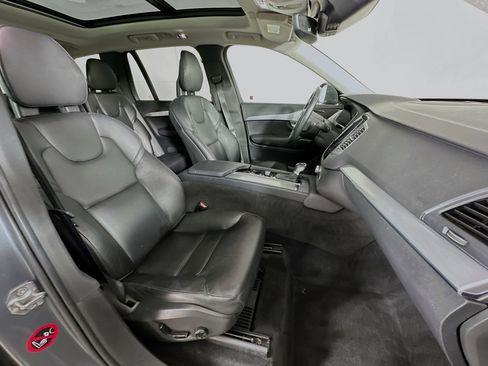 Used 2016 Volvo XC90 T5 Momentum image 30