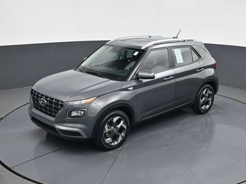 Certified 2024 Hyundai Venue SEL FWD image 14
