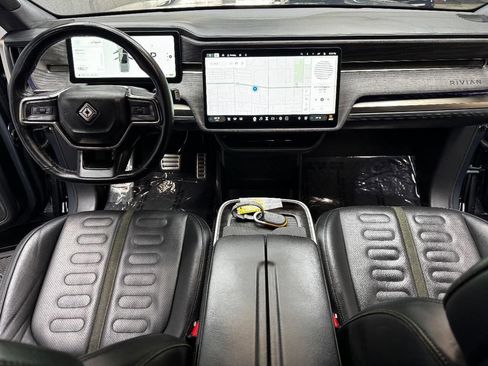 Used 2022 Rivian R1T Launch Edition image 37