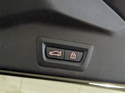 Used 2022 BMW X5 sDrive40i w/ Premium Package image 15