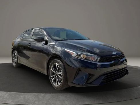 Used 2024 Kia Forte LXS FWD image 1