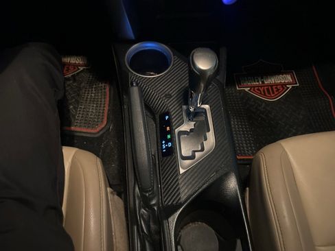 Used 2014 Toyota RAV4 Limited image 10